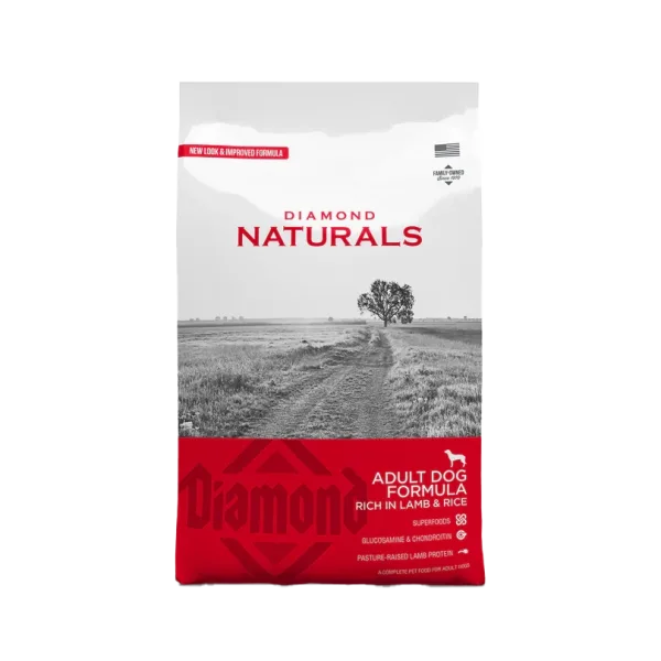 Front of Diamond Naturals Adult Dog Food bag, lamb and rice recipe with glucosamine, chondroitin, and pasture-raised lamb protein