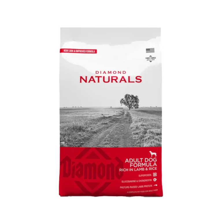 Front of Diamond Naturals Adult Dog Food bag, lamb and rice recipe with glucosamine, chondroitin, and pasture-raised lamb protein